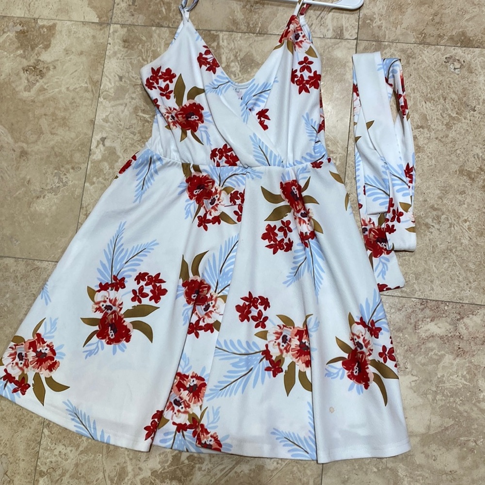 White &Floral never worn before skater style dress